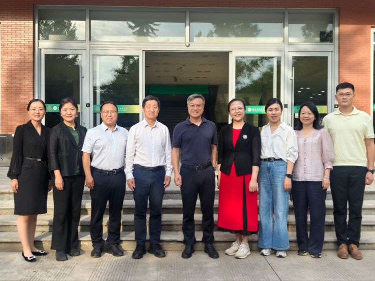 浙江大学工会来校调研交流