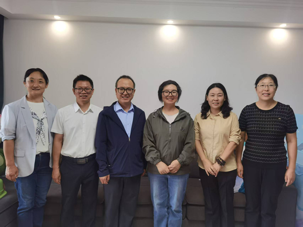 【动科学院部门工会】送关怀、暖人心—学院工会看望生育教师